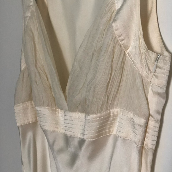 Beautiful ivory silk dress - Picture 3 of 7